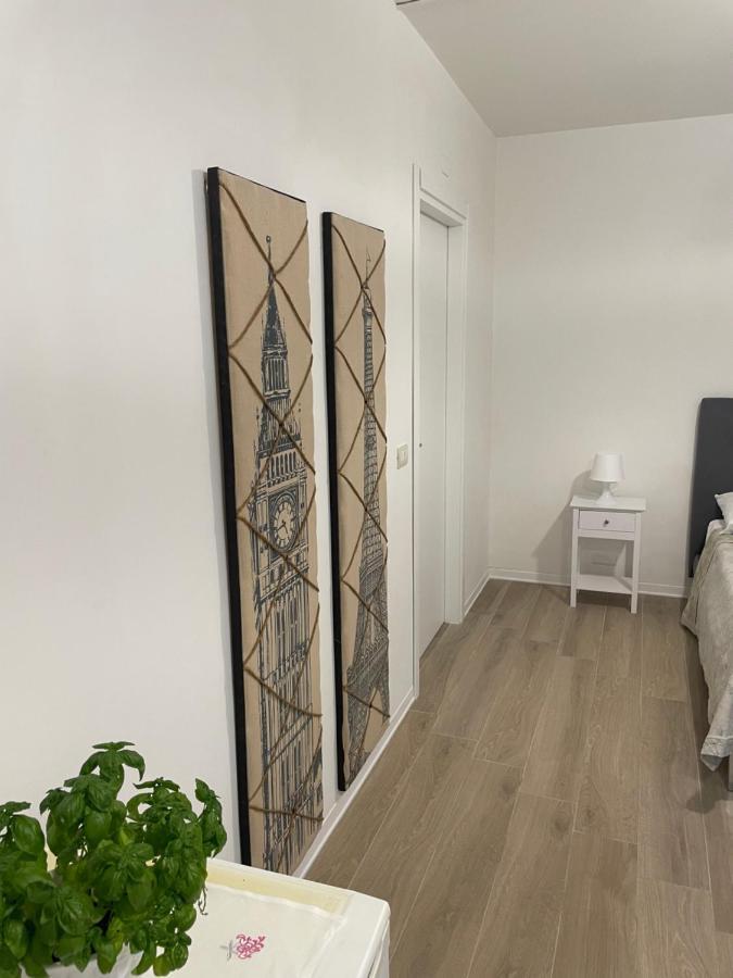 Suite Anita Deluxe Napoli Eksteriør billede