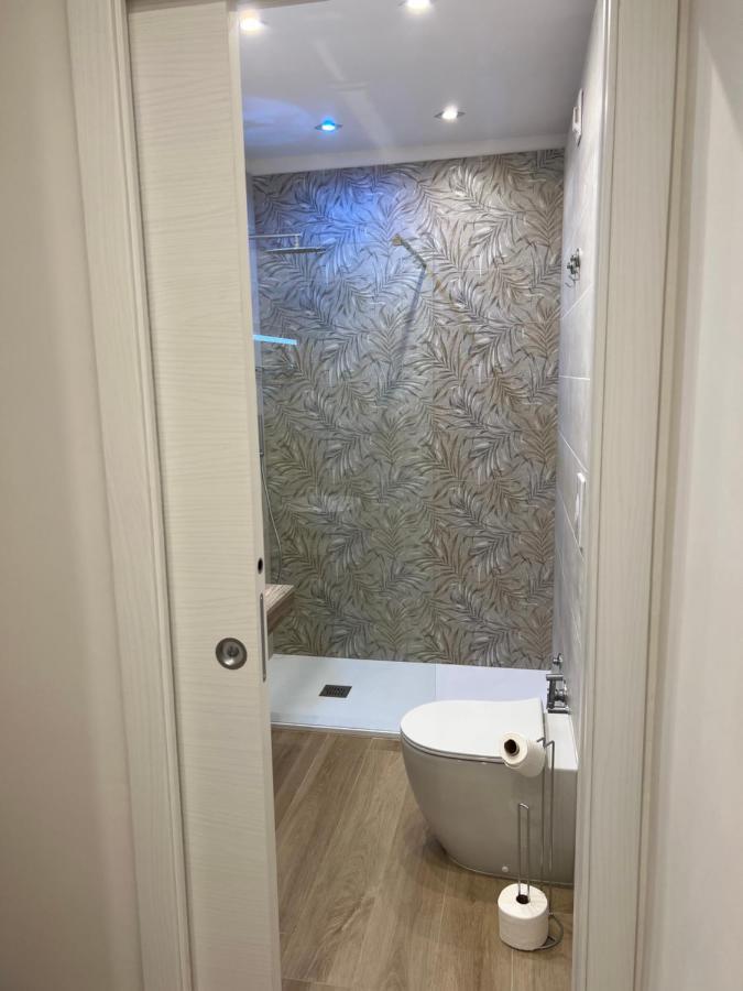 Suite Anita Deluxe Napoli Eksteriør billede